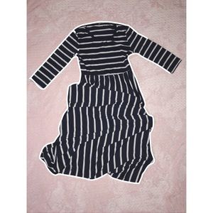 SHEIN navy blue and white stripes maxi dress 💟